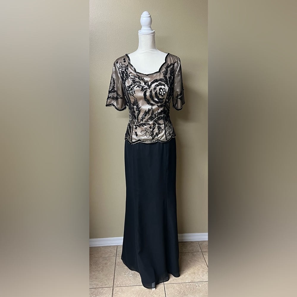 NWOT DeLa-Jo |  Embellished  Black Gown | Size 12